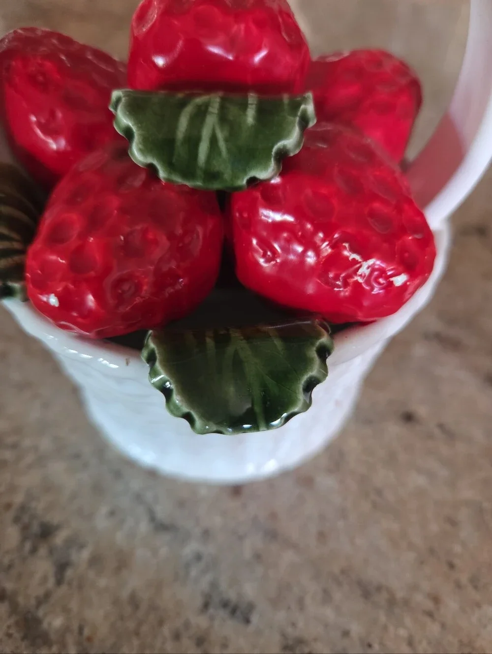 Vintage Subtil Portugal Majolica Strawberry Basket Caldas da Rainha Ceramic